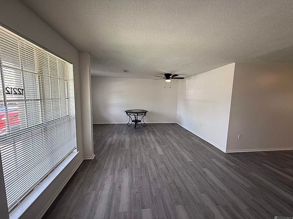 5th image of 12212 Mumford Dr