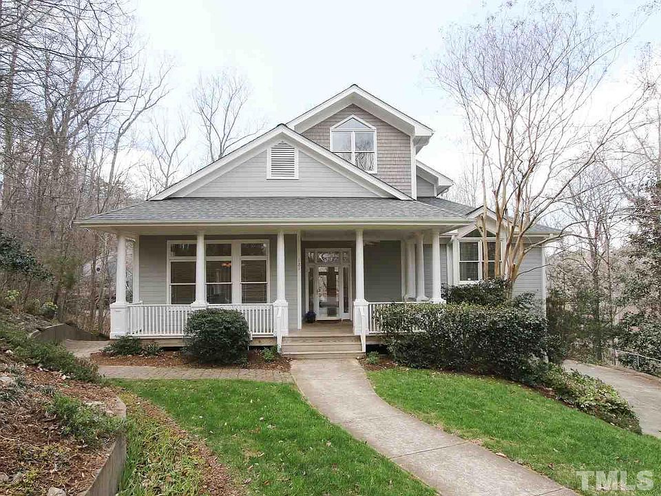 1st image of 121 Breckenridge Pl