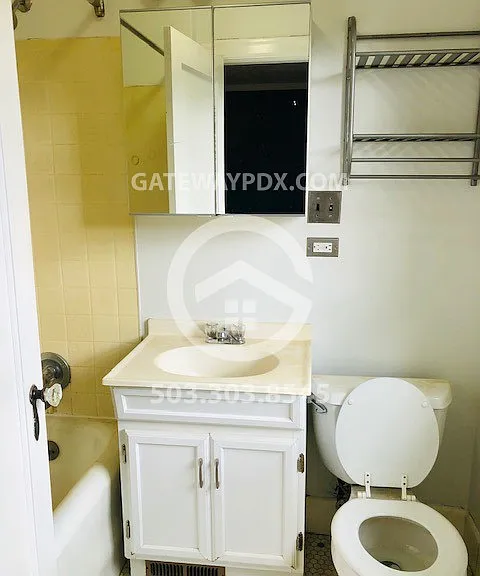 4462 SE Milwaukie Ave — Photo 21