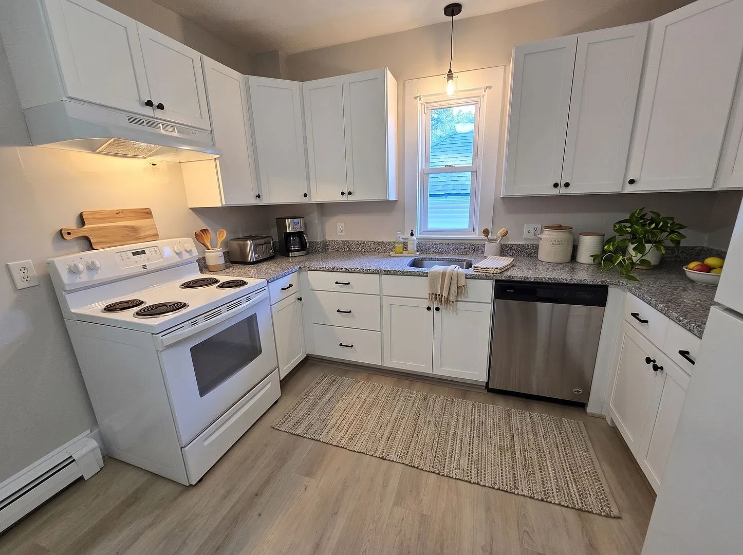 27 Langley Rd — Photo 4