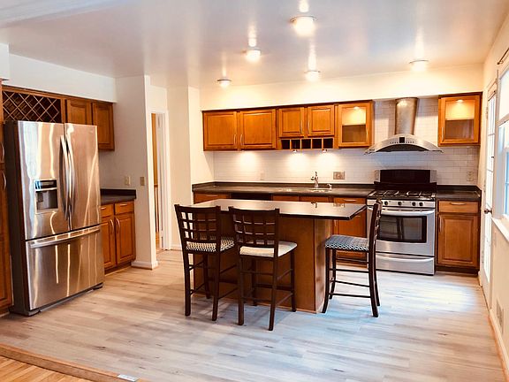 2nd image of 4312 Planters Ct