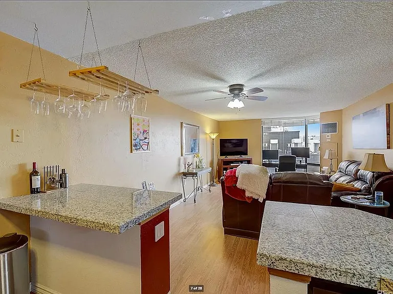 1625 Larimer St #1508 — Photo 3