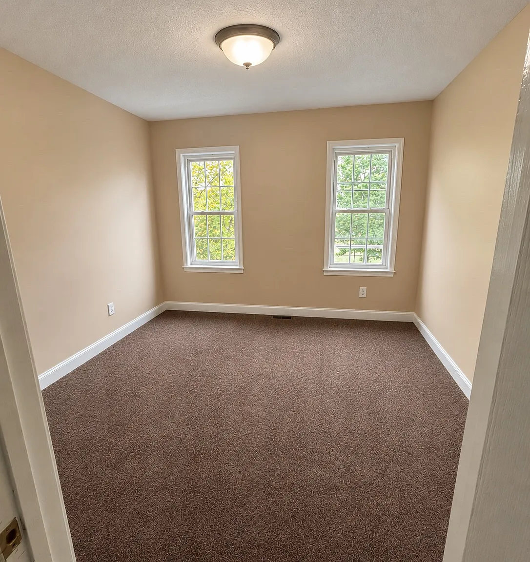 3916 Claremont St — Photo 3