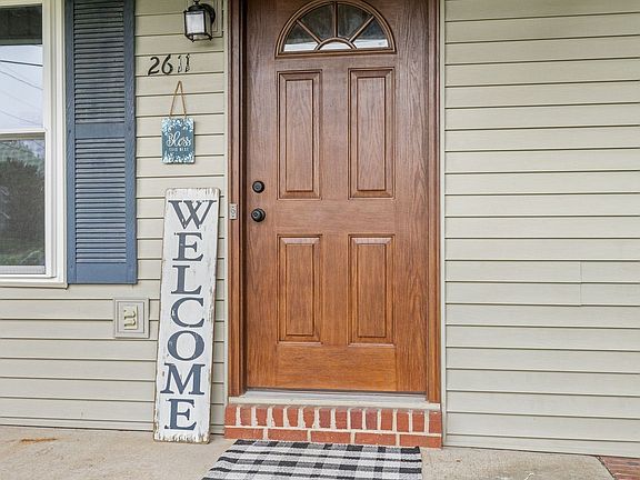 5th image of 2611 Linden Ln