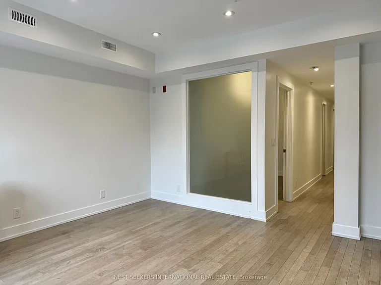 1555 Bloor St W #4 — Photo 6