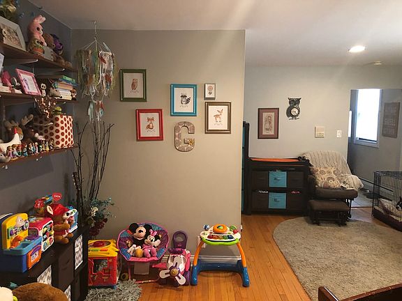 3rd image of 1600 W Jarvis Ave APT 1D
