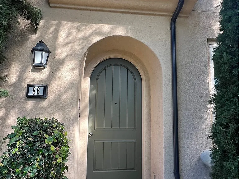 86 Revival — Photo 2