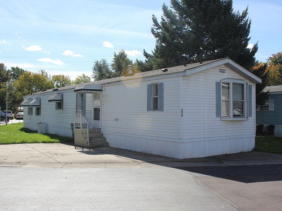 1st image of 576 Jessica St SE