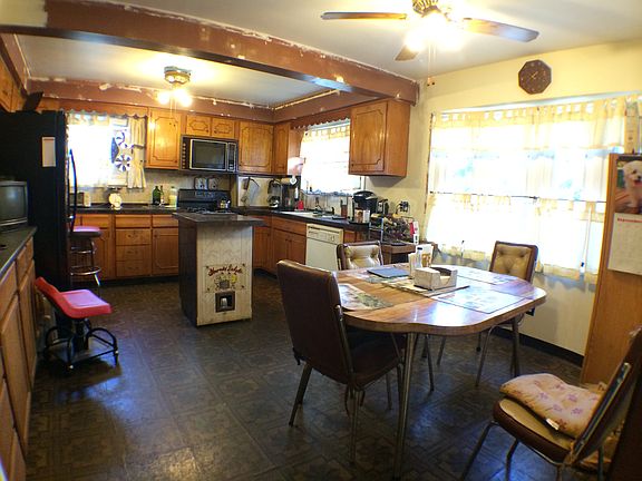 3rd image of 6558 Nancy Dr
