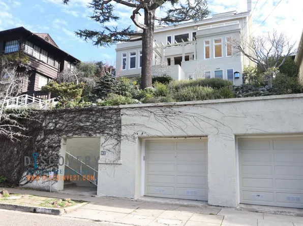 92 Hillcrest Rd, Berkeley, CA 94705