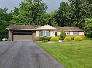 1331 Woodland Cir, Denver, PA