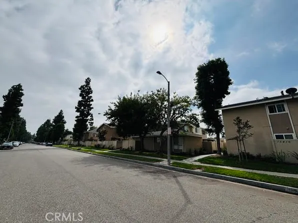 13410 Village 1/4, Cerritos, CA 90703