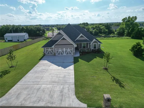 13715 Saltgrass Dr, Edmond, OK 73025