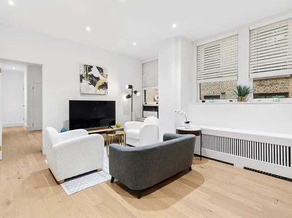 3 East 85th Street image 2 of 8