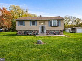 1554 Flora Rd, Vineland, NJ 08360
