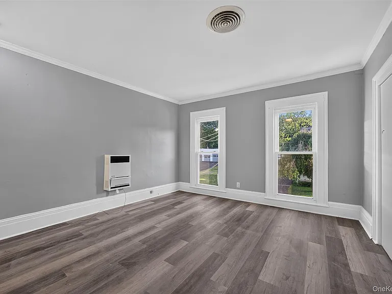 10 Washington Ave #3 — Photo 18