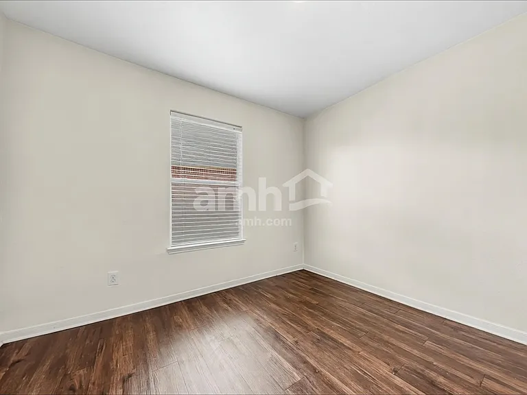 21447 Hannover Grove Ln — Photo 16