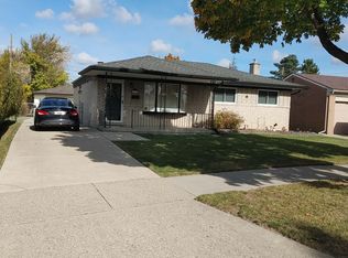 3035 Earl Dr, Warren, MI 48092