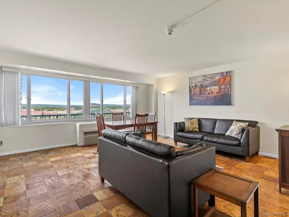 100 York Street #11B, New Haven, CT 06511