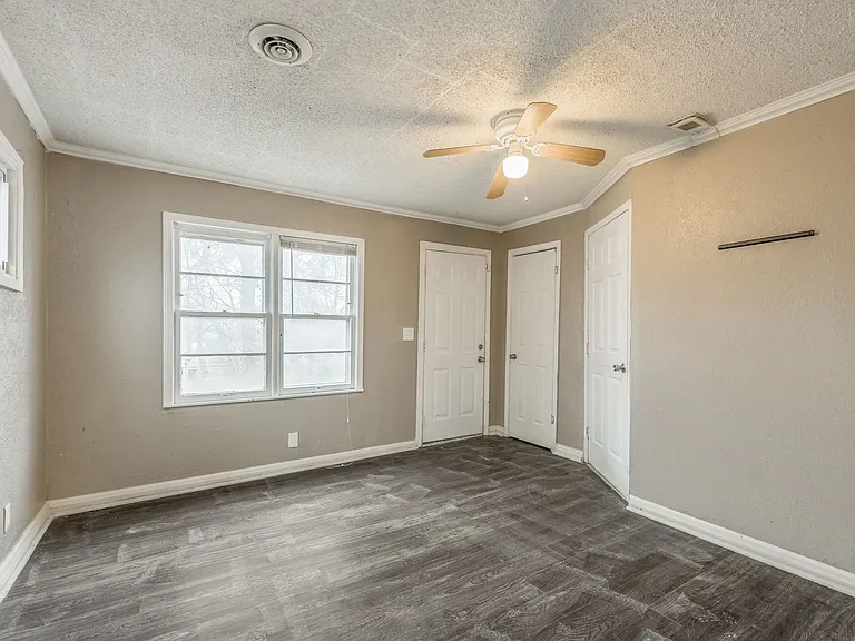 7917 Park Ave — Photo 13