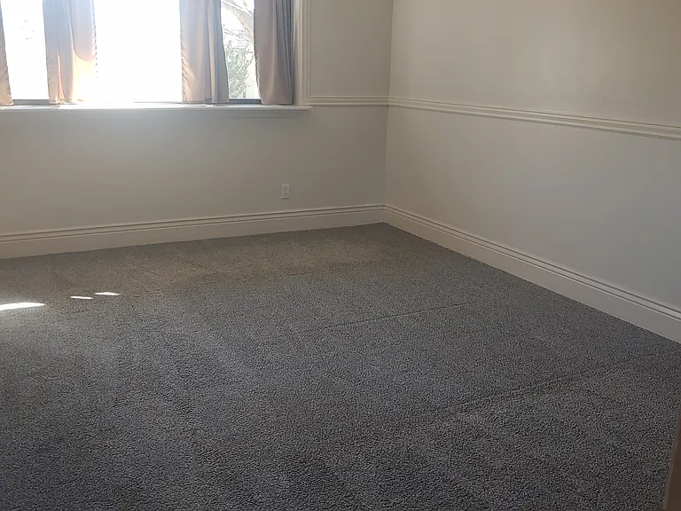 1227 N Camelot Dr — Photo 11