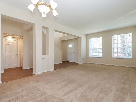 5th image of 534 Lakewood Dr