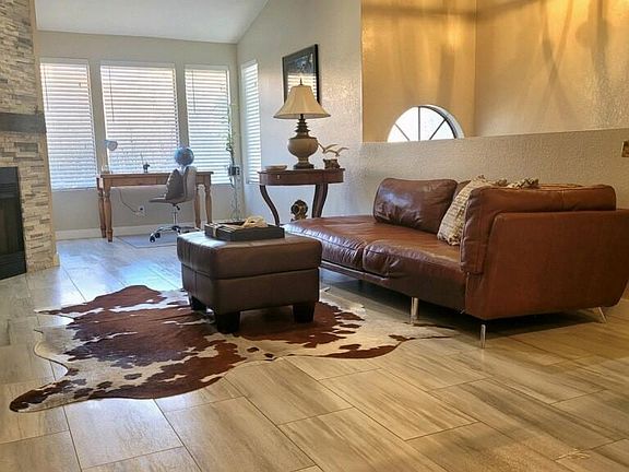 5th image of 1820 E Morten Ave Unit 209