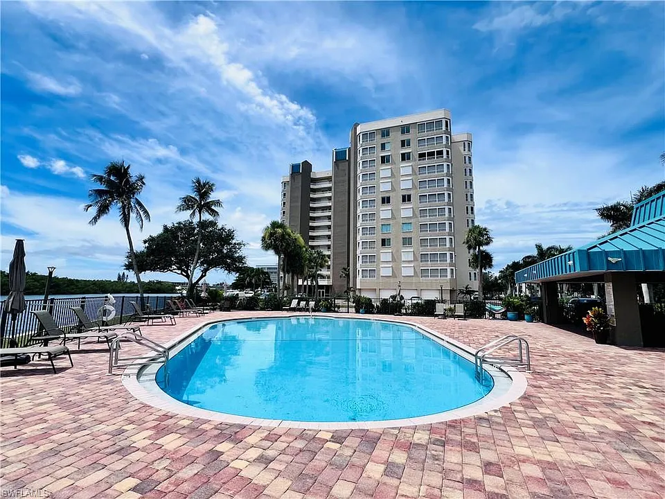25 Bluebill Ave #1002