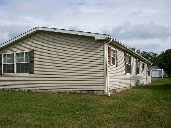 2nd image of 103 Maple Run Dr