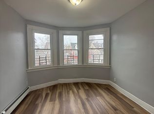 898 S 20th St #2F, Newark, NJ 07108