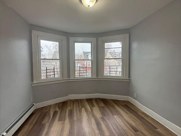 898 S 20th St #2F