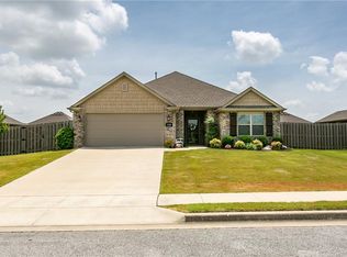 150 Genoa Way, Centerton, AR 72719