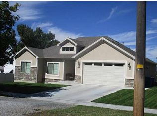 221 E 100 N, Providence, UT 84332