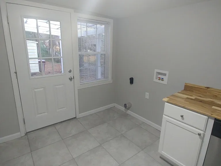 125 Church Ave — Photo 7