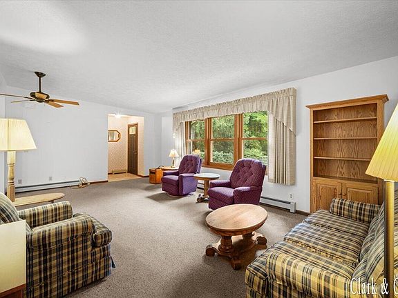 5th image of 11080 Vergennes St SE