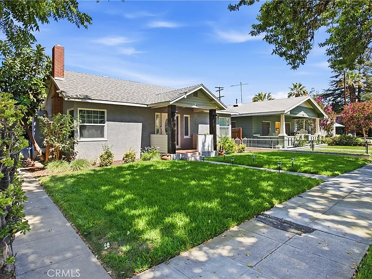 3031 Chestnut St — Photo 2