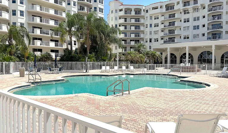 1 John Anderson Dr #405 — Photo 34