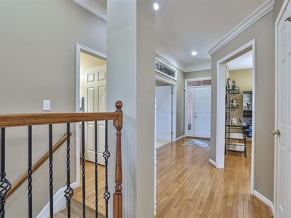 3rd image of 6497 Lantana Dr