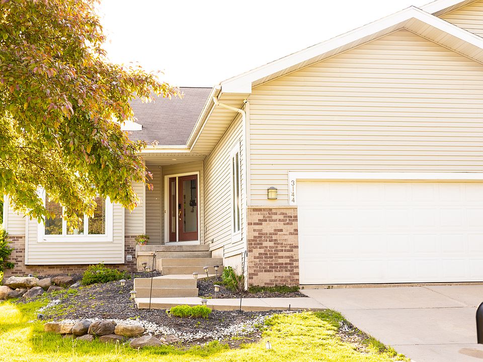 Exterior - Pic 1