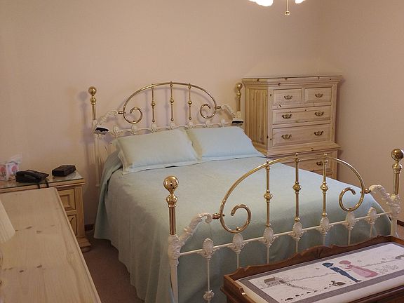 1st Floor Master Bedroom