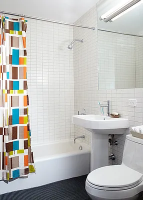 Rented by Manhattan Realty Group | media 12