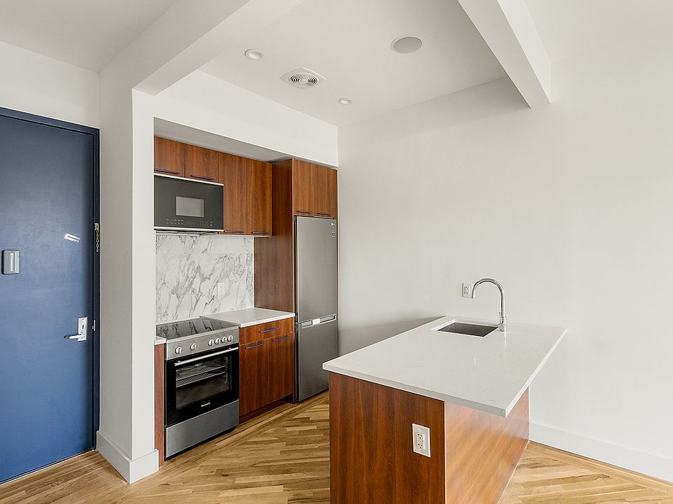 2nd image of 1106 Gates Ave #4