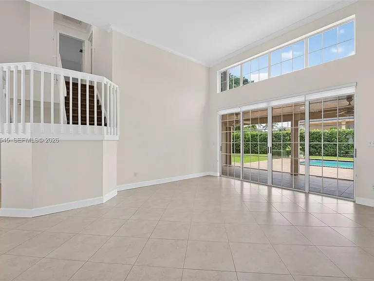 8224 SW 178th Ter — Photo 7