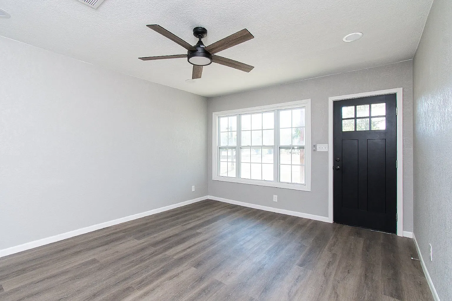 N Main St, Copperas Cove — Photo 2