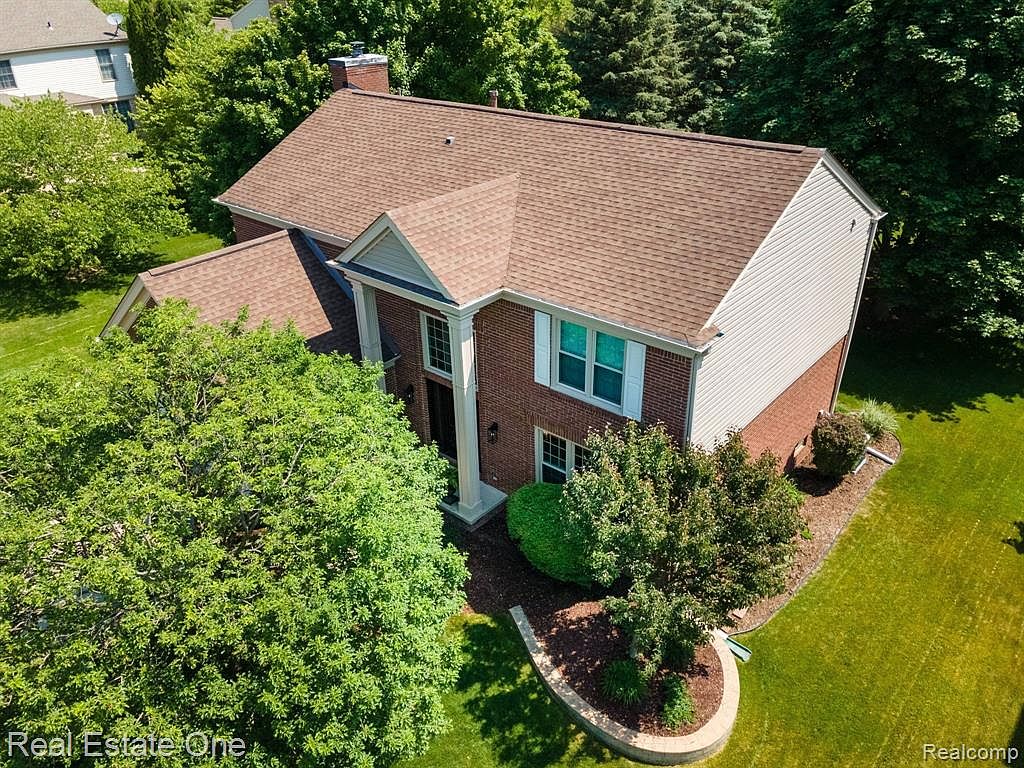 1728 Foresthill Dr, Rochester Hills, MI 48306 Zillow