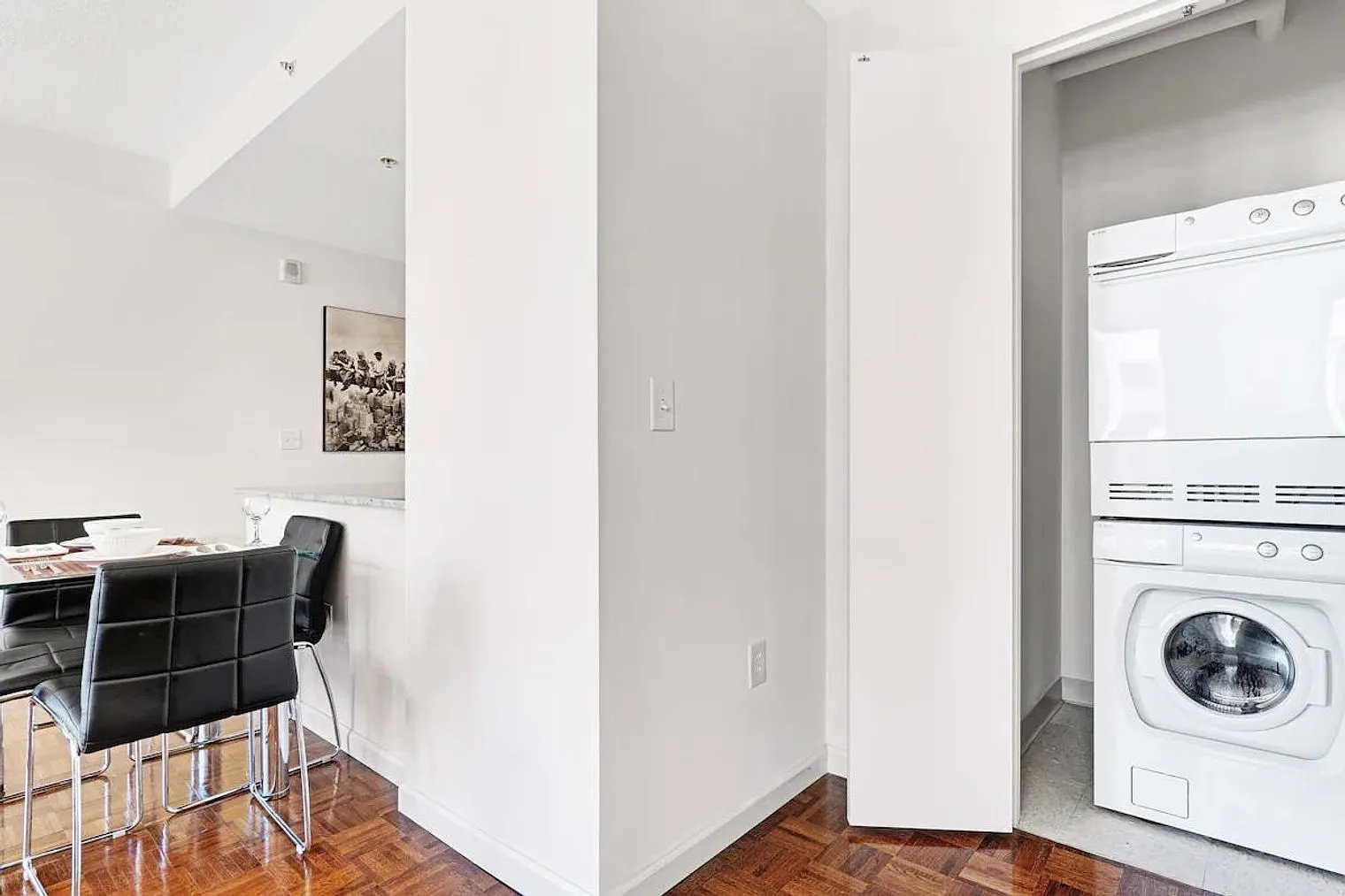 1 bed, 1.0 bath, 764 sqft, $7,050 — Photo 4