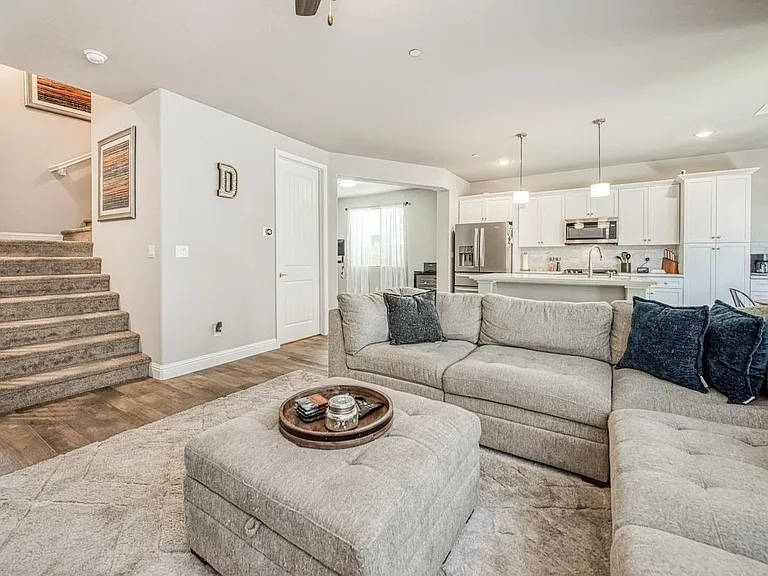 1394 E Via Dorata Way — Photo 10