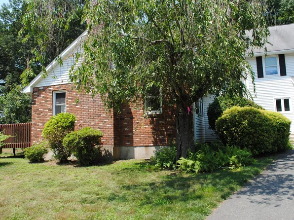 51 Oldefield Farms #51, Enfield, CT 06082