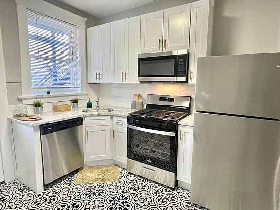 4th image of 2317 Klemm St APT 2S