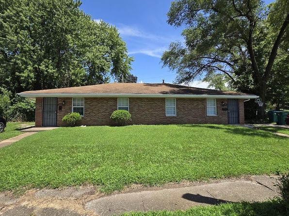 1122 Goelz Dr